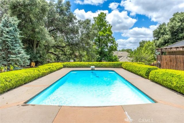 37295 Oak View, Yucaipa, CA 92399