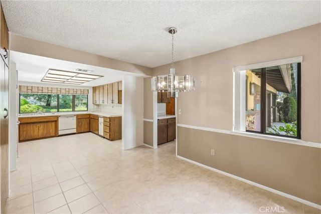 37295 Oak View, Yucaipa, CA 92399