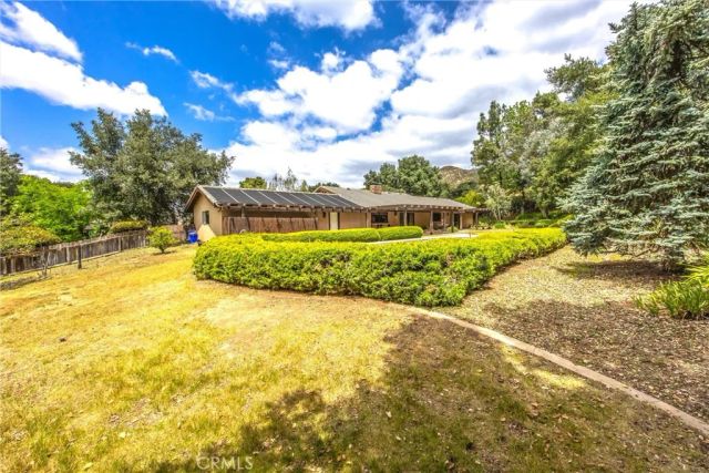 37295 Oak View, Yucaipa, CA 92399