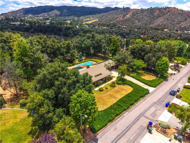 37295 Oak View, Yucaipa, CA 92399