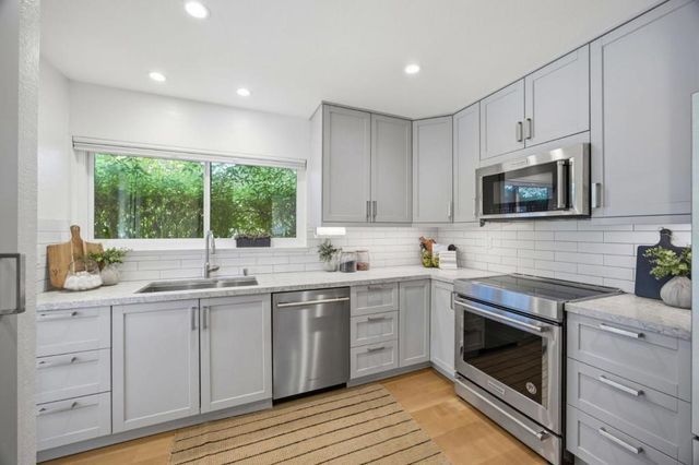 8 Calypso Lane, San Carlos, CA 94070