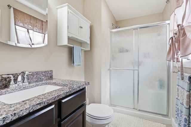 97 Sawtelle Rd, Leominster, MA 01453
