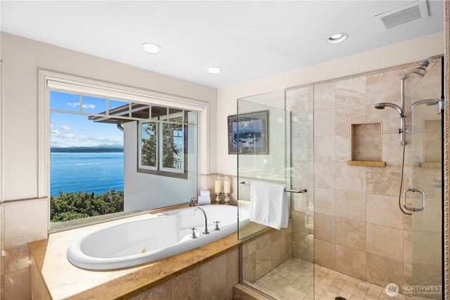 2555 Magnolia Boulevard W, Seattle, WA 98199