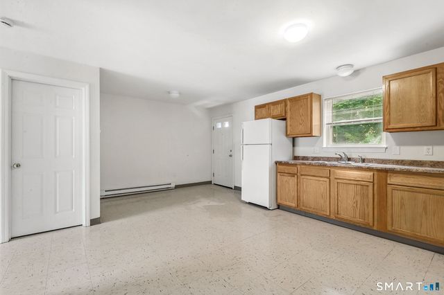 62 Chestnut St Extension 11, Danbury, CT 06810
