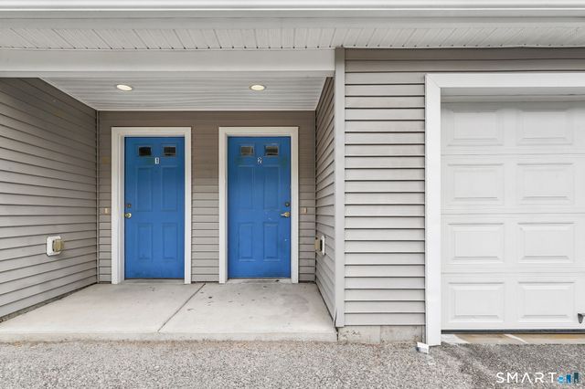 62 Chestnut St Extension 11, Danbury, CT 06810