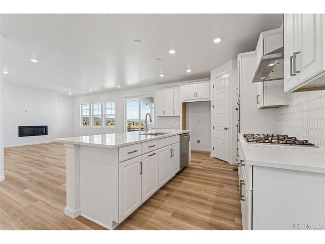 16938 W 92nd Dr, Arvada, CO 80007