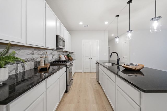 5232 Cypress Rose Drive, Pearland, TX 77584