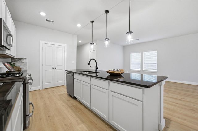 5232 Cypress Rose Drive, Pearland, TX 77584