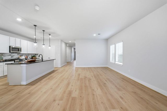 5232 Cypress Rose Drive, Pearland, TX 77584