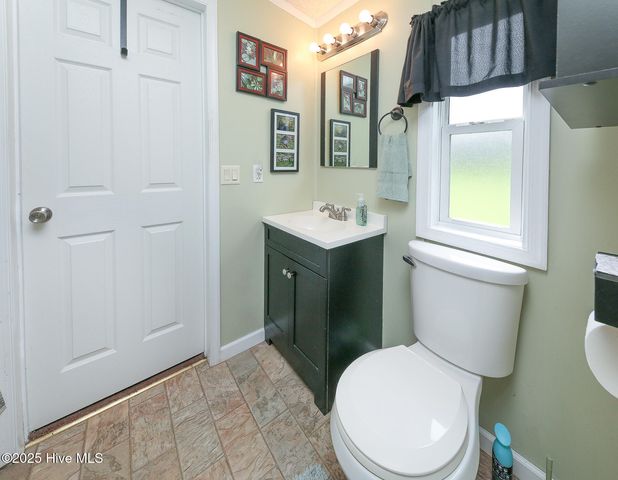 61 Drum Hill Church Lane, Gates, NC 27937