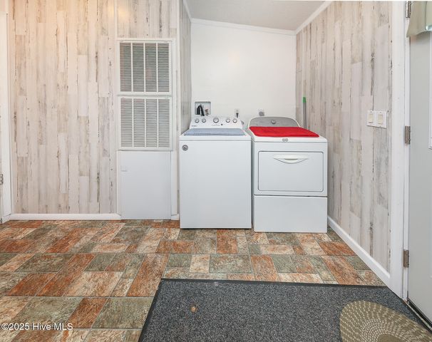 61 Drum Hill Church Lane, Gates, NC 27937