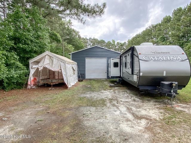 61 Drum Hill Church Lane, Gates, NC 27937