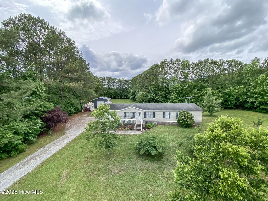 61 Drum Hill Church Lane, Gates, NC 27937