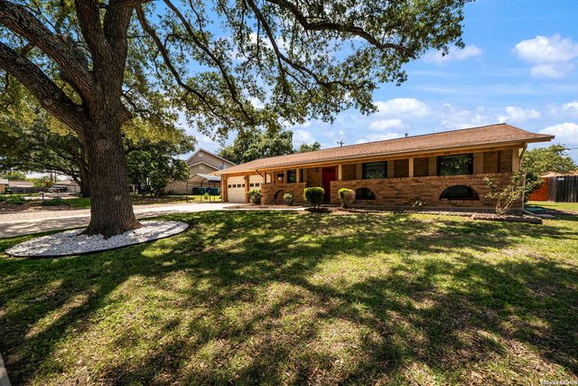12511 Prima Vista, San Antonio, TX 78233