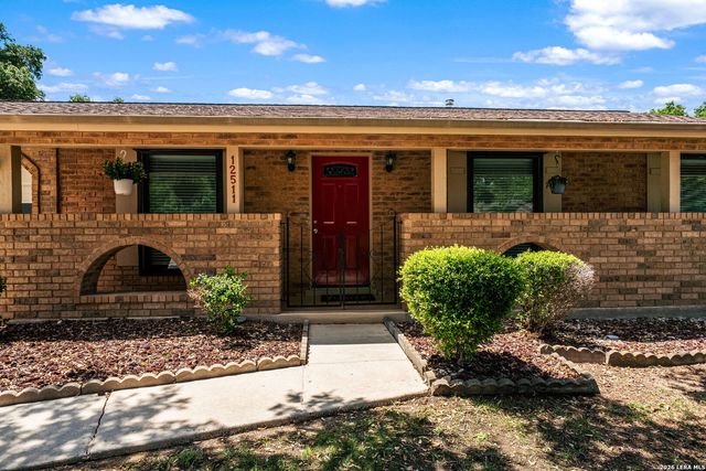 12511 Prima Vista, San Antonio, TX 78233
