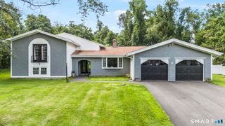 30 Rolling Hills Drive, Meriden, CT 06451