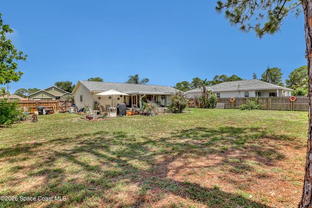 858 Carnival Road SE, Palm Bay, FL 32909