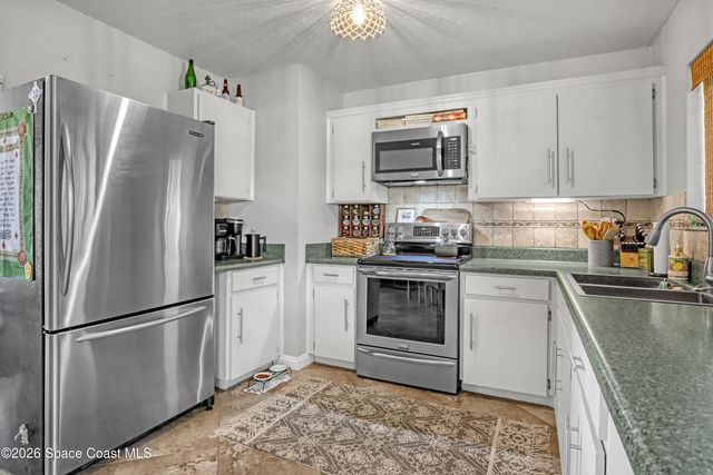 858 Carnival Road SE, Palm Bay, FL 32909