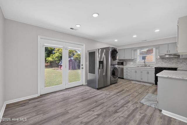 705 Holbrooke Avenue, Wilmington, NC 28412