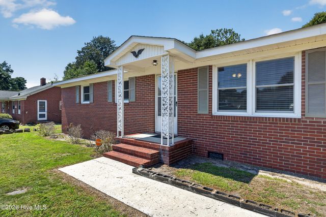 705 Holbrooke Avenue, Wilmington, NC 28412
