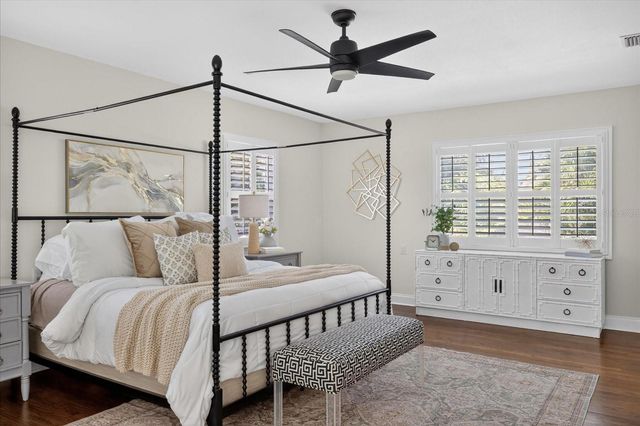 2400 9TH AVENUE N, St Petersburg, FL 33713