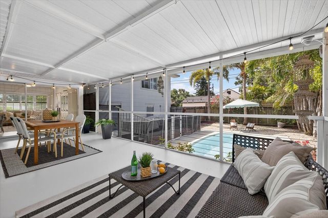 2400 9TH AVENUE N, St Petersburg, FL 33713