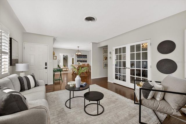 2400 9TH AVENUE N, St Petersburg, FL 33713