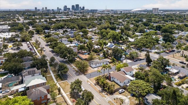 2400 9TH AVENUE N, St Petersburg, FL 33713