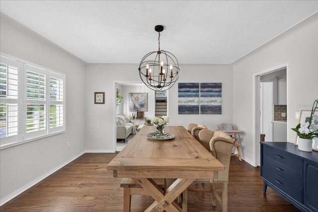 2400 9TH AVENUE N, St Petersburg, FL 33713