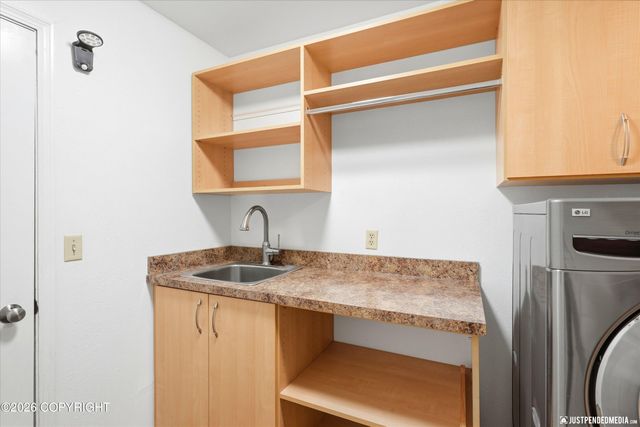 12921 Cumberland Circle, Anchorage, AK 99516