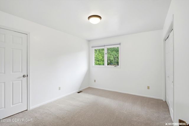 12921 Cumberland Circle, Anchorage, AK 99516