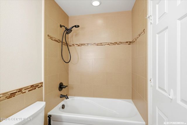 12921 Cumberland Circle, Anchorage, AK 99516