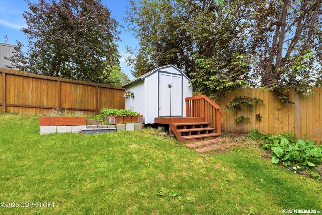12921 Cumberland Circle, Anchorage, AK 99516