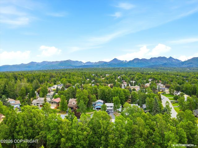 12921 Cumberland Circle, Anchorage, AK 99516