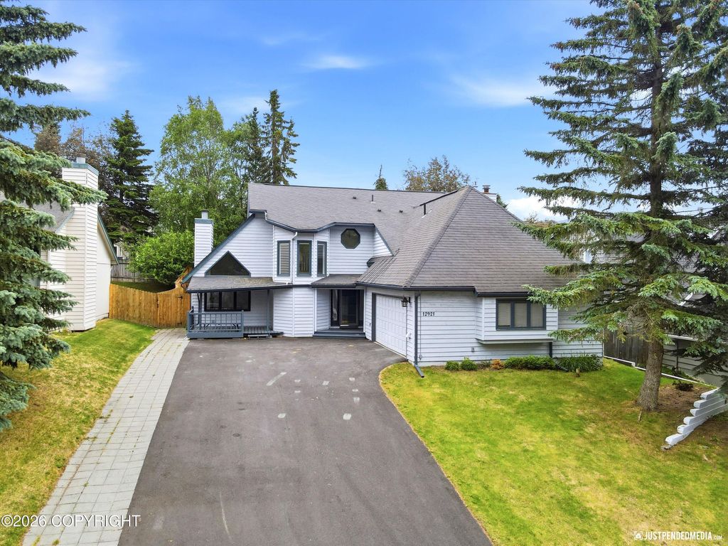 12921 Cumberland Circle, Anchorage, AK 99516