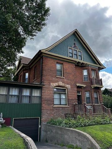 310 N Washington Avenue, Albert Lea, MN 56007