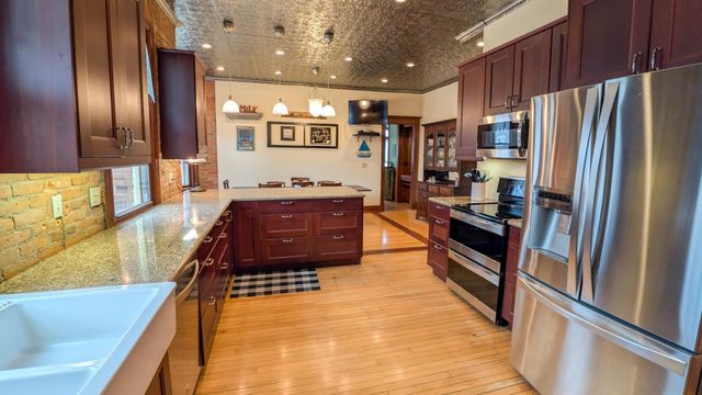 310 N Washington Avenue, Albert Lea, MN 56007