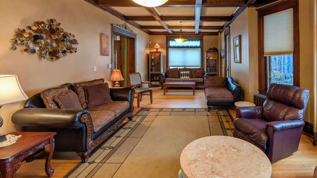 310 N Washington Avenue, Albert Lea, MN 56007