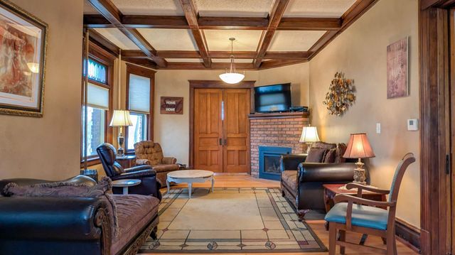 310 N Washington Avenue, Albert Lea, MN 56007