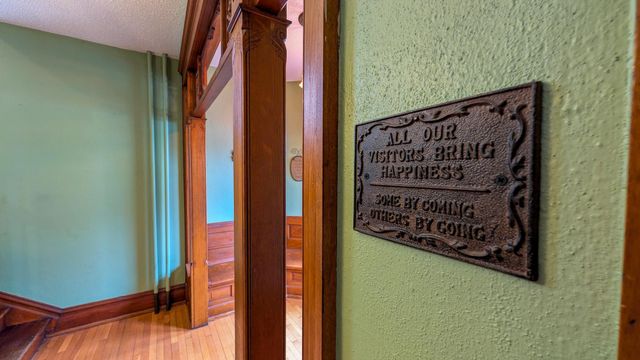 310 N Washington Avenue, Albert Lea, MN 56007