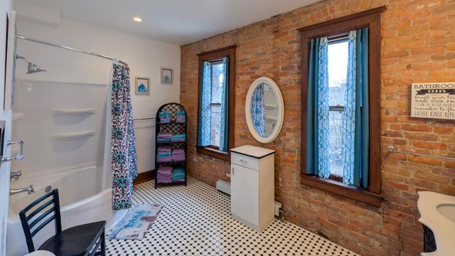 310 N Washington Avenue, Albert Lea, MN 56007