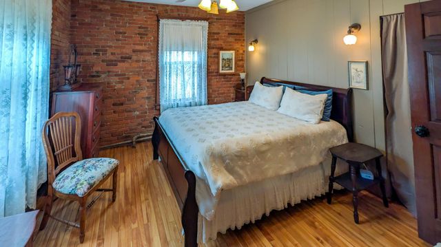 310 N Washington Avenue, Albert Lea, MN 56007