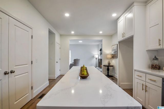 1700 WHITE OAK PLACE, Hoover, AL 35244