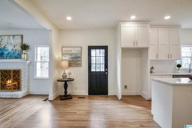 1700 WHITE OAK PLACE, Hoover, AL 35244