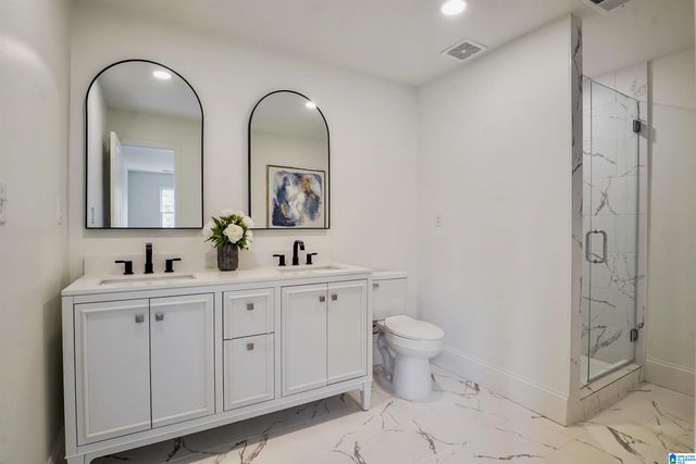 1700 WHITE OAK PLACE, Hoover, AL 35244