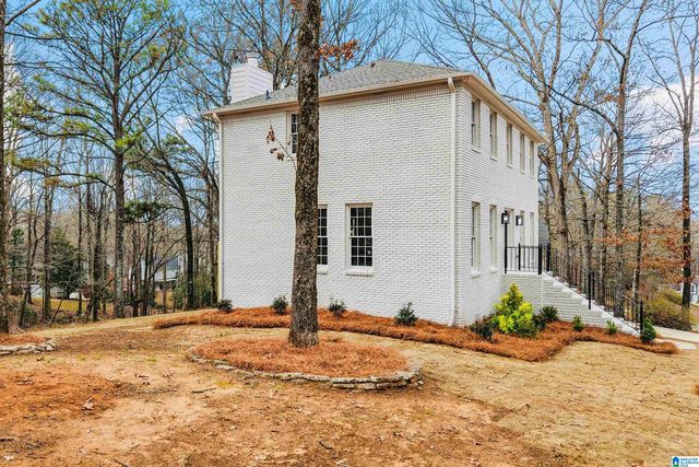 1700 WHITE OAK PLACE, Hoover, AL 35244