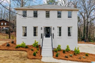 1700 WHITE OAK PLACE, Hoover, AL 35244