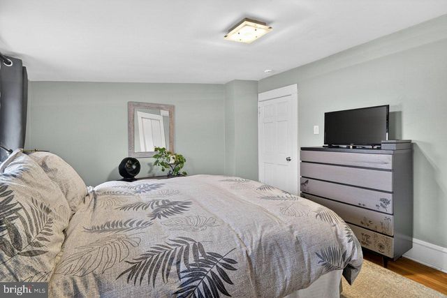 18 EGGERS ST, East Brunswick, NJ 08816