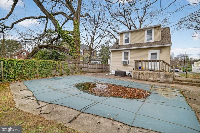 18 EGGERS ST, East Brunswick, NJ 08816