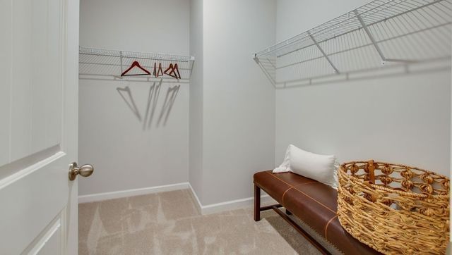 4228 Henslowe Rd, Columbia, TN 38401